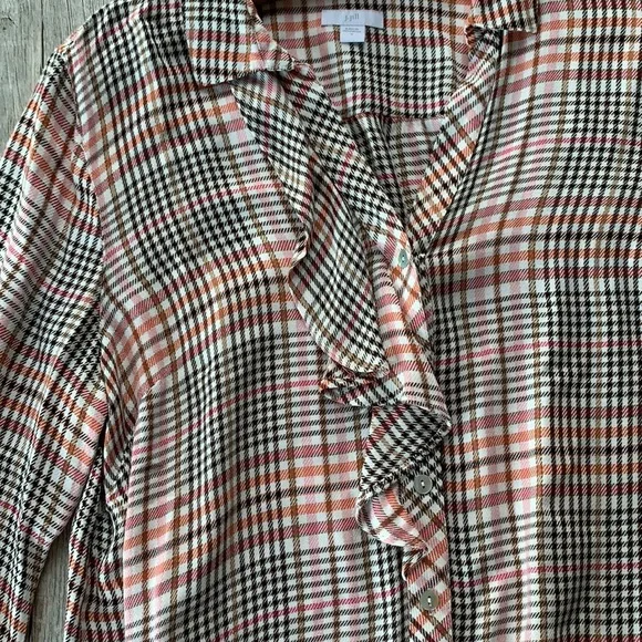 J.JILL PINK PLAID BUTTON FRONT BLOUSE. SIZE MEDIUM - Picture 3 of 5